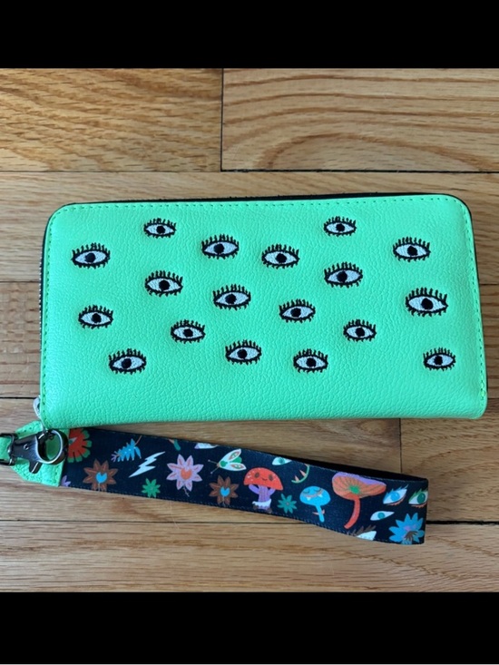Min & Mon Handbags - Min & Mon Francis green leather wallet with all over eyes embroidery
